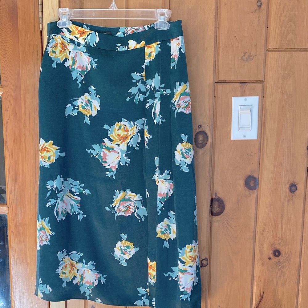 Halogen forest green floral midi bias cut skirt with pleat detail — 8